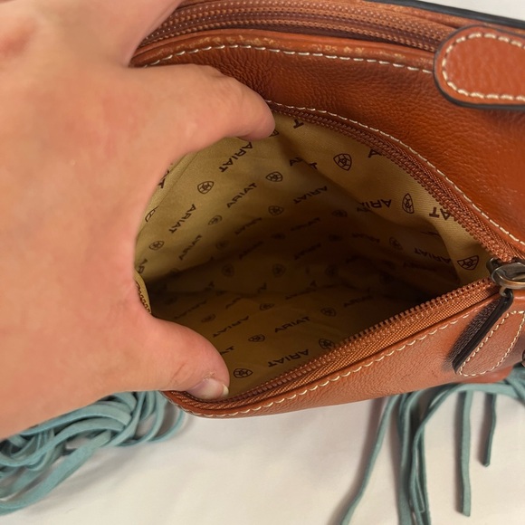 Ariat Lorelei Crossbody - Picture 7 of 8